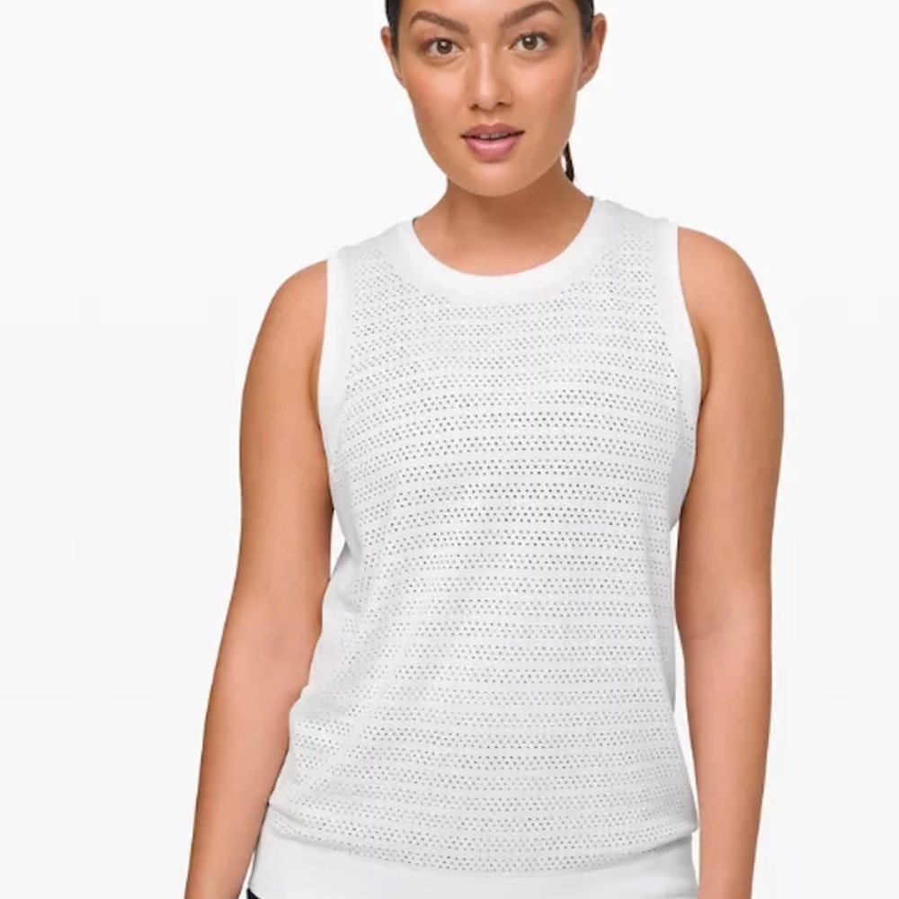 NWT Lululemon Breeze By Muscle Tank. Size 10